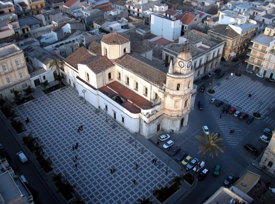 Floridia Antica cittadina a due passi da Siracusa